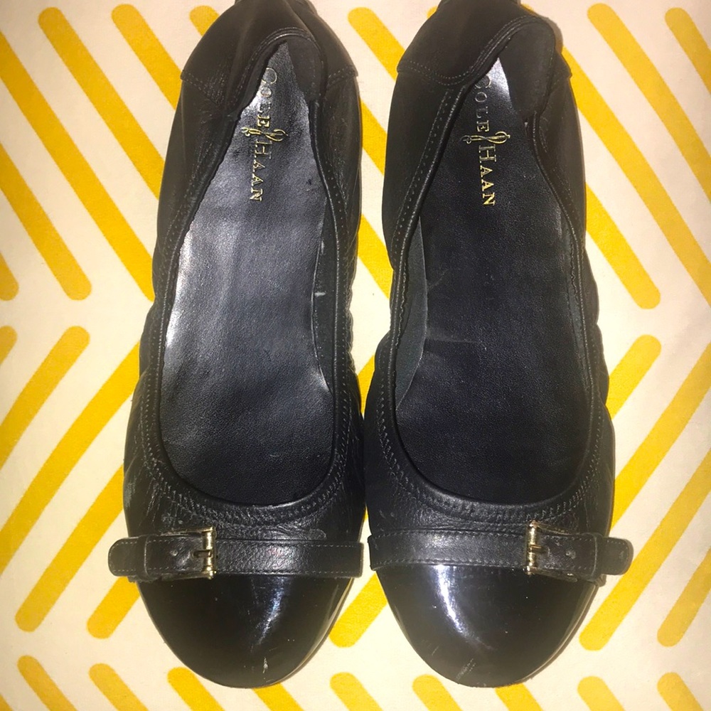 Cole Haan Leather/Patent Leather Bkack Jenni Ballerina Flats Size 6B